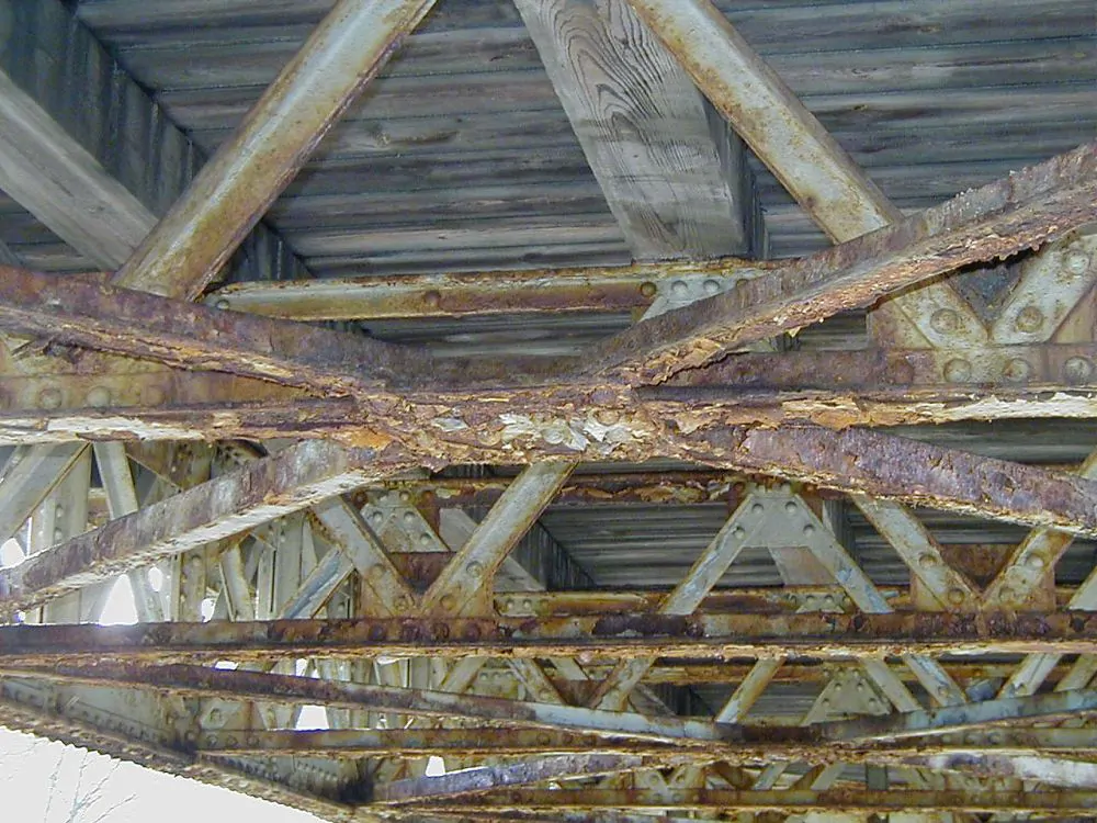 Oceľová konštrukcia mostu pred aplikáciou Elastometal