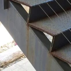 Kovové schody pred aplikáciou Elastometal